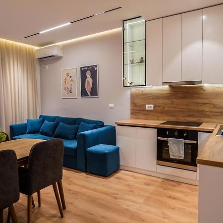 Hidden Gem Tirana 2Br Comfort In Historic Zone Exterior photo