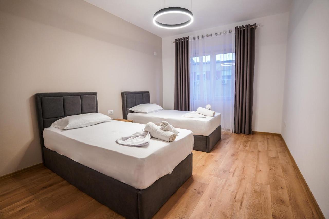 Hidden Gem Tirana 2Br Comfort In Historic Zone Exterior photo